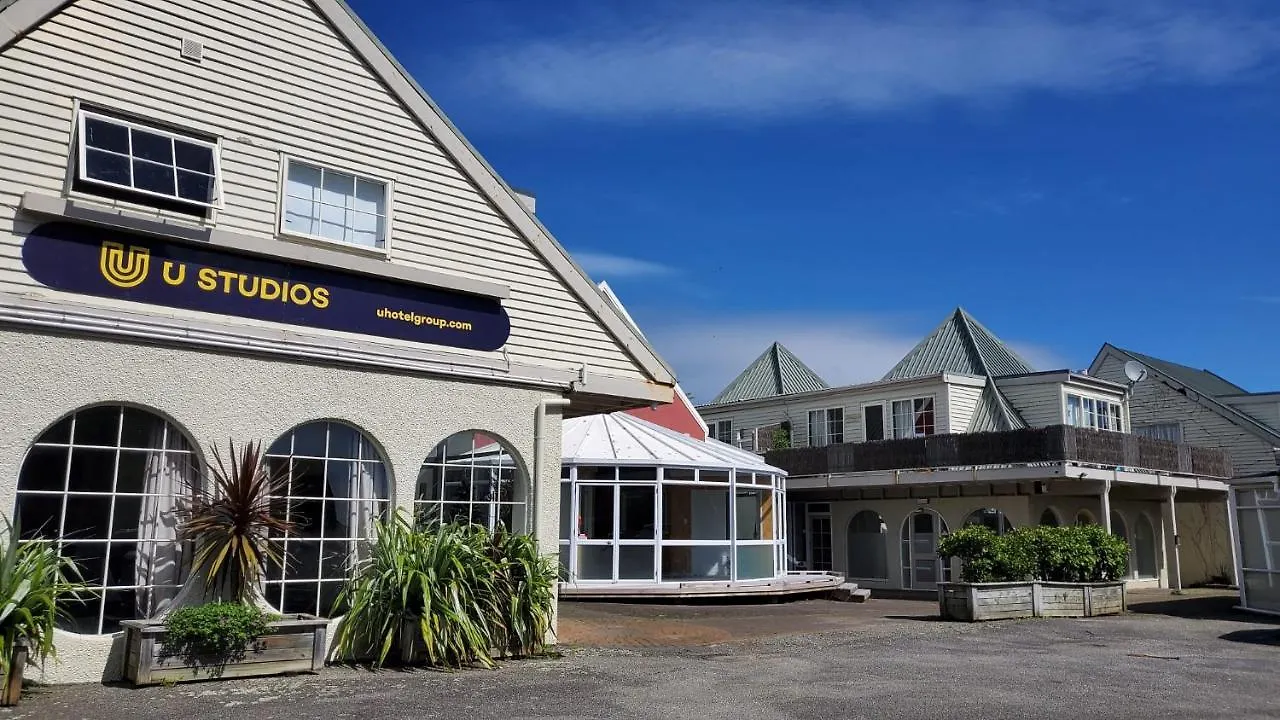 Motel U Studios Paraparaumu Beach