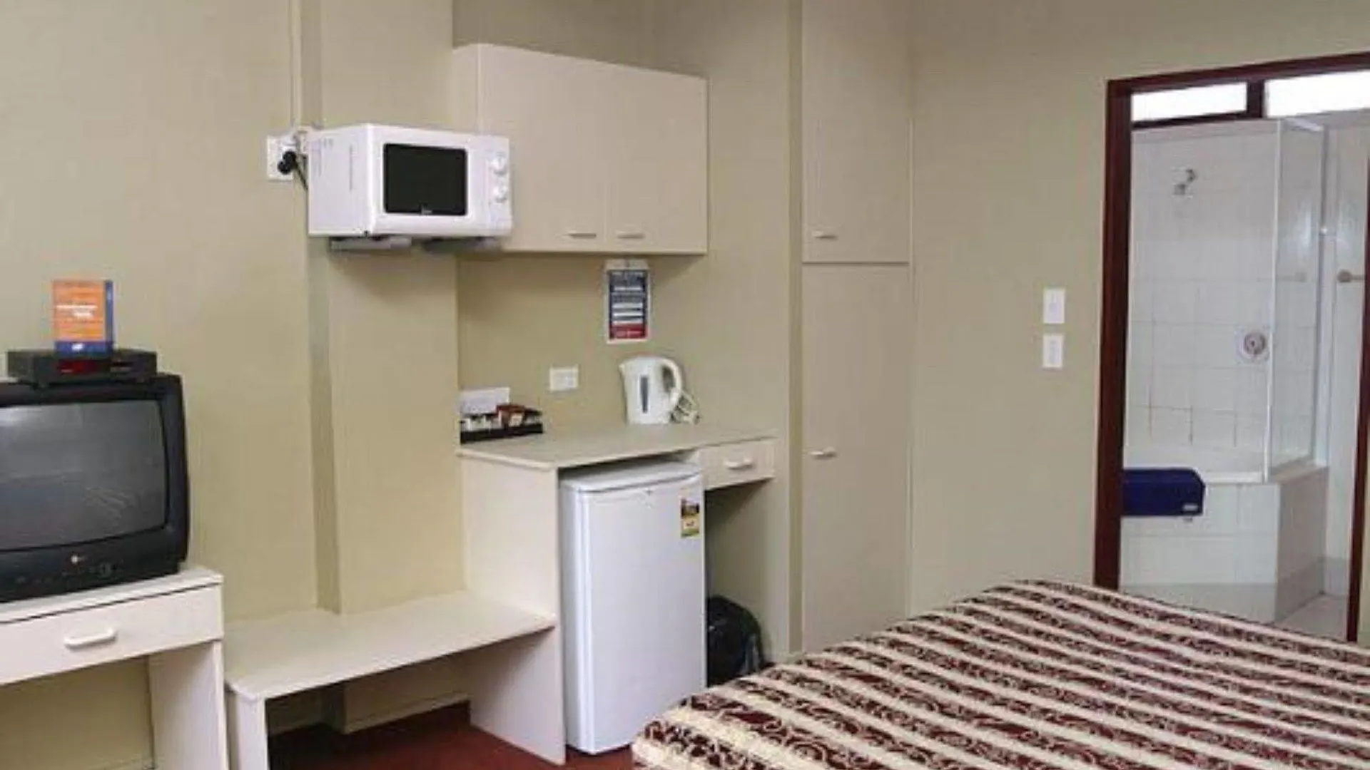 Motel U Studios Paraparaumu Beach