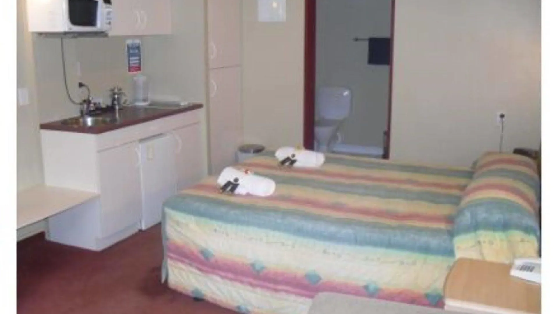 U Studios Paraparaumu Beach Motel