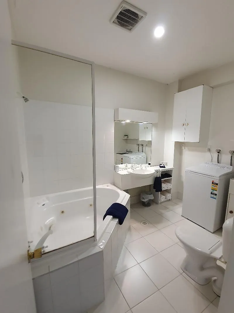 U Studios Paraparaumu Beach 3*,