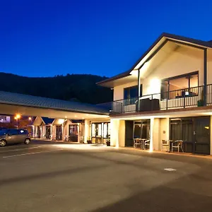 4* Motel Broadway
